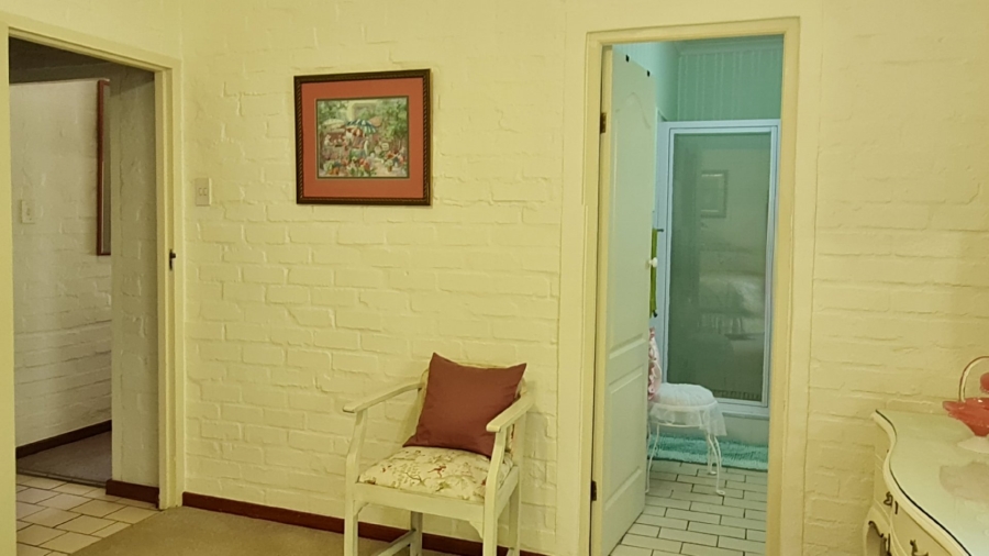 4 Bedroom Property for Sale in Boggomsbaai Western Cape